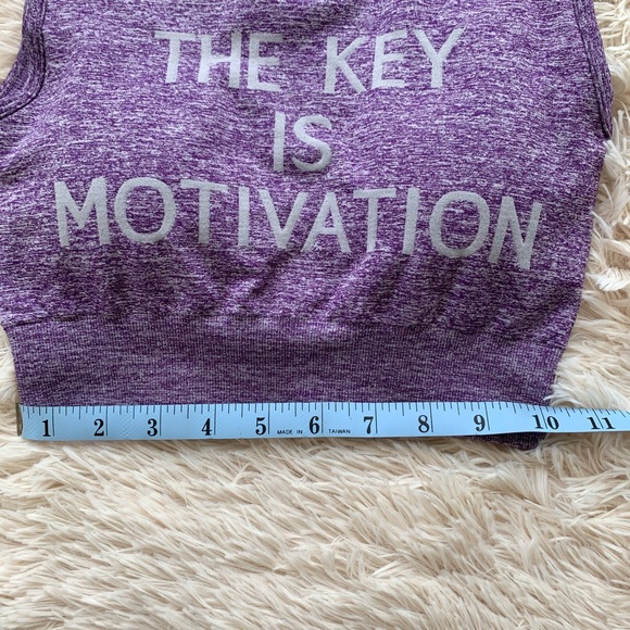 Training Crop Top - The Key is Motivation - S - Picture 2 of 3